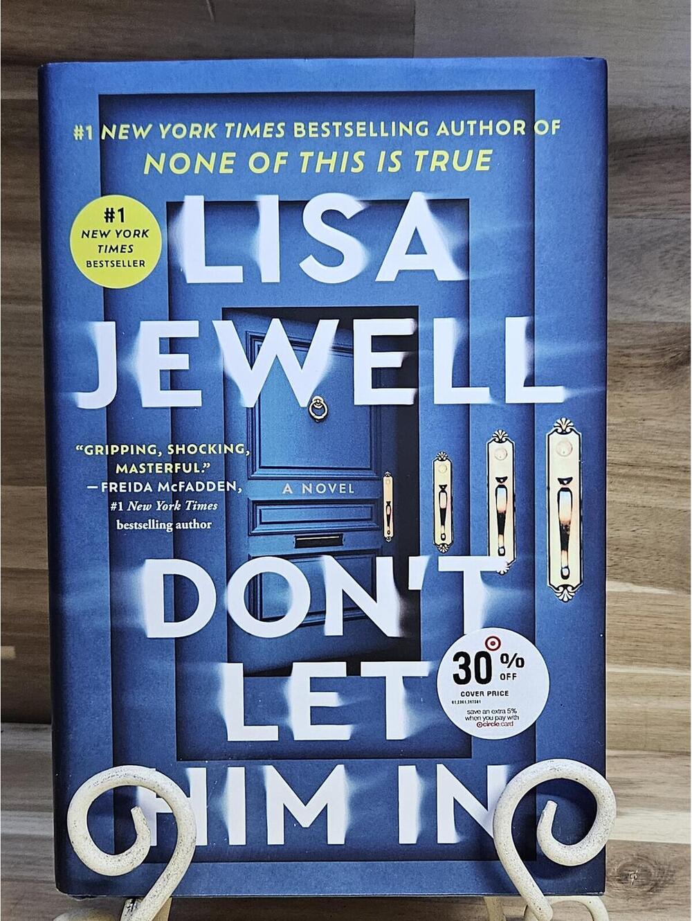 Don't Let Him In by Lisa Jewell - Hardcover - Thriller